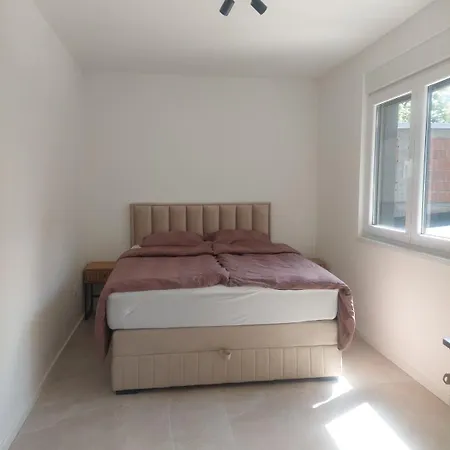 Brand New In The Center *